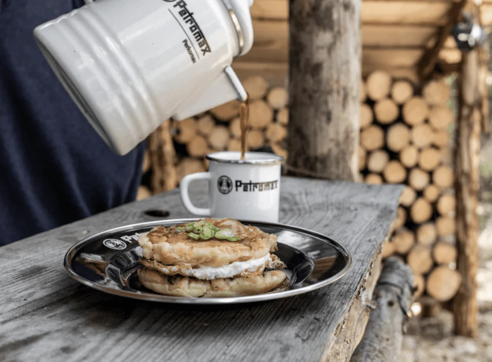 Petromax Set Of 2 Medium Enamel Plates - Black - Image 2