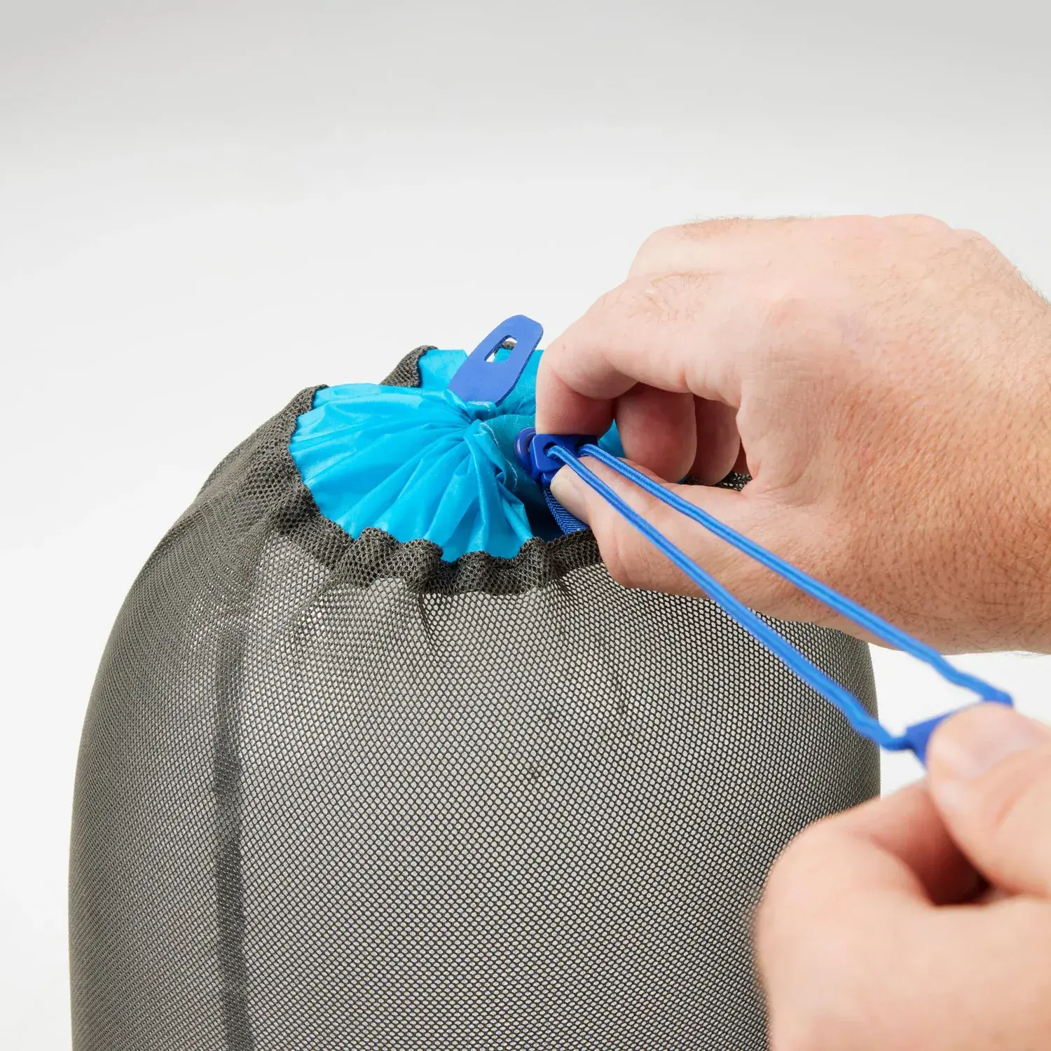 Sea To Summit Mesh Stuff Sack 5 Litre - Beluga / High Rise Grey - Image 4