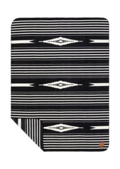 Slowtide Hayden Fleece Blanket- Black And White