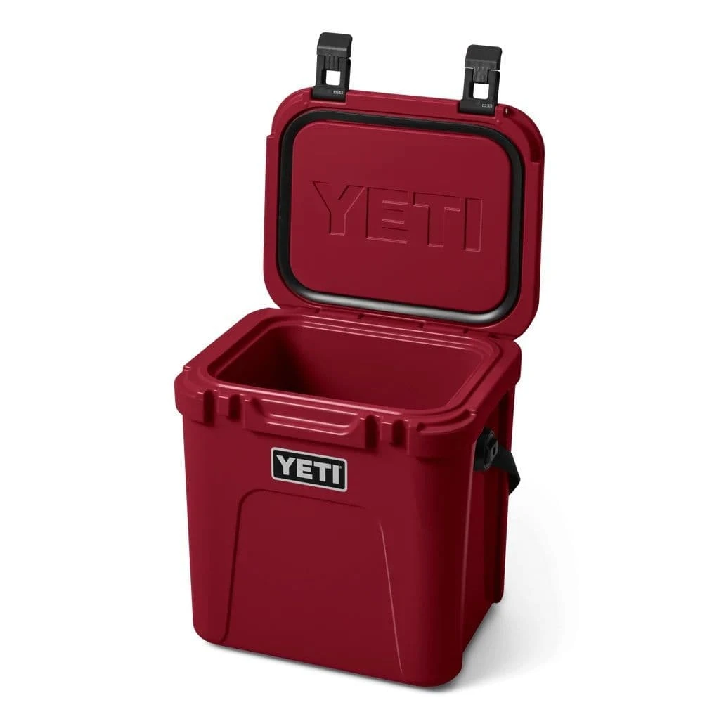 YETI Roadie 24 Cool Box - Harvest Red - Image 4